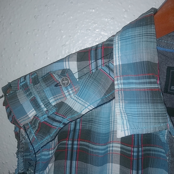 Swiss Cross L Sleeveless Plaid Fishing Top - Picture 5 of 8
